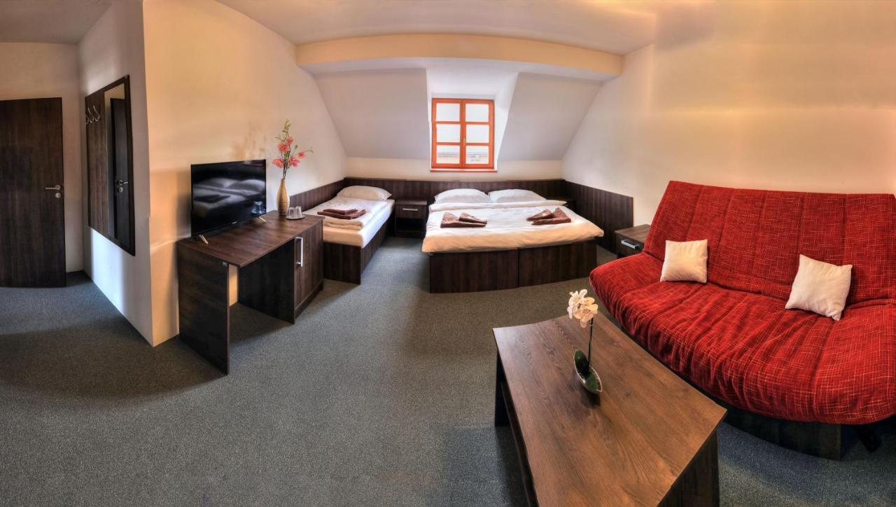 Stirinska Stodola U Prahy Hotell Kamenice Exteriör bild