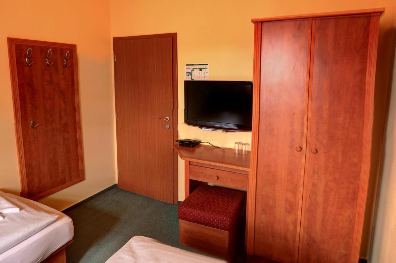 Stirinska Stodola U Prahy Hotell Kamenice Exteriör bild