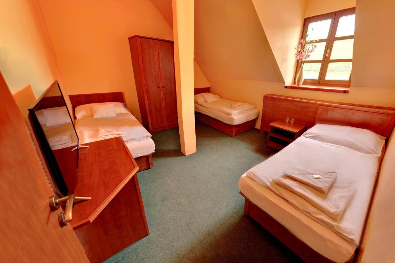 Stirinska Stodola U Prahy Hotell Kamenice Exteriör bild