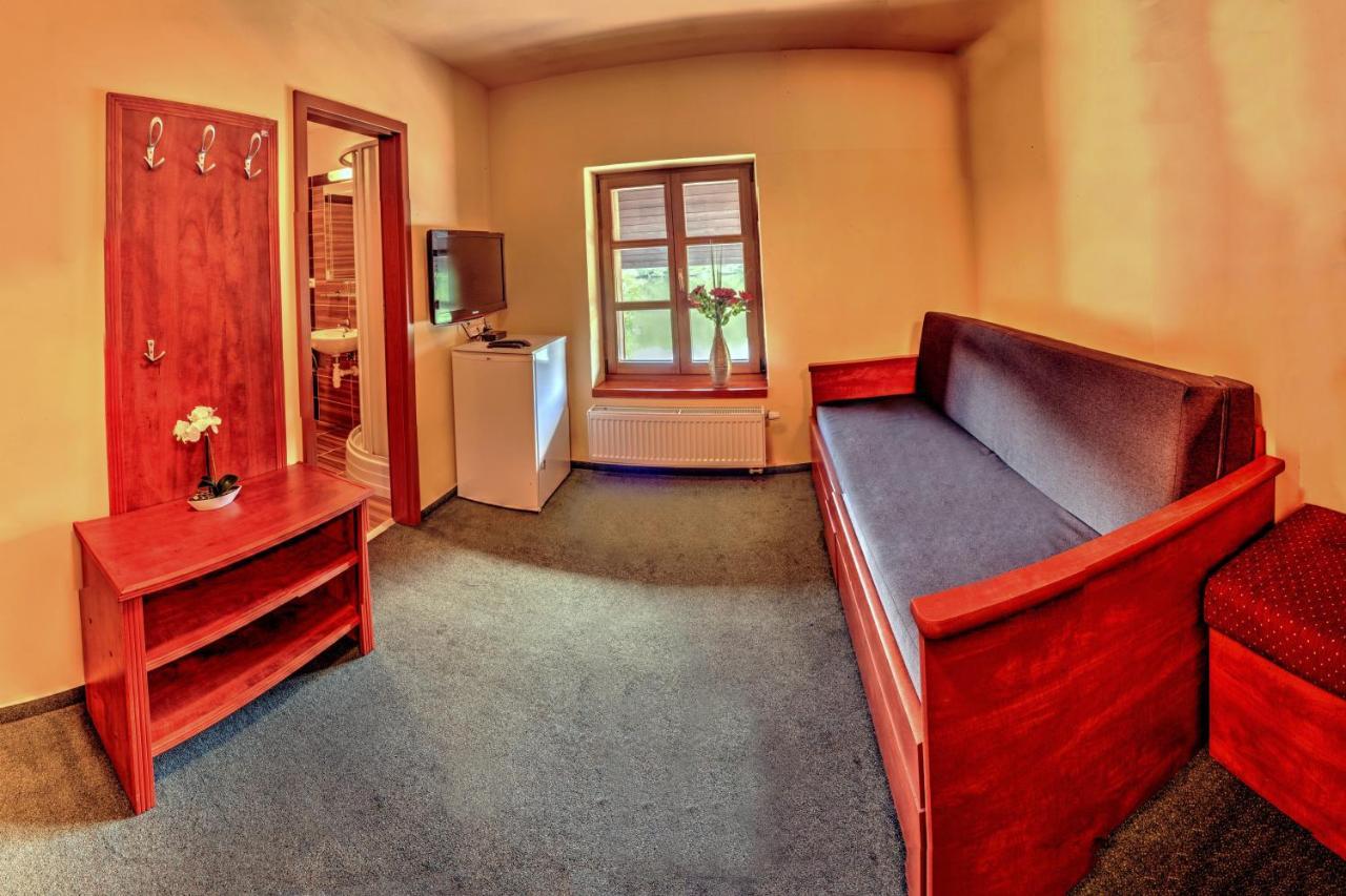 Stirinska Stodola U Prahy Hotell Kamenice Exteriör bild
